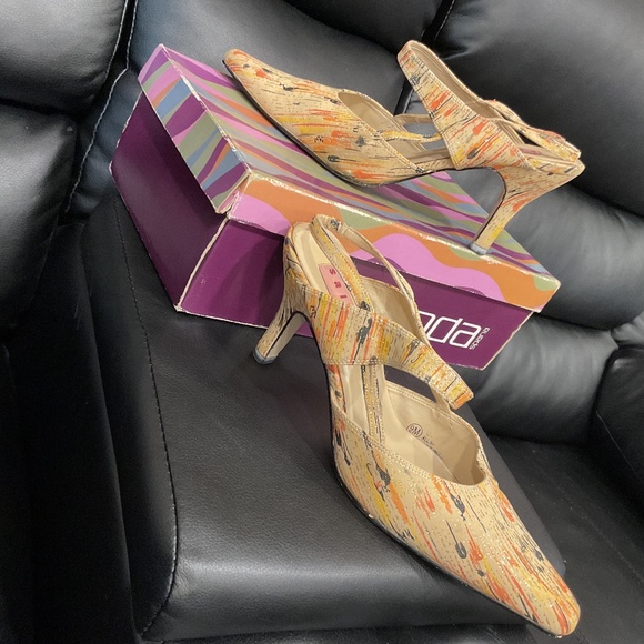 Salero heels - Picture 1 of 2